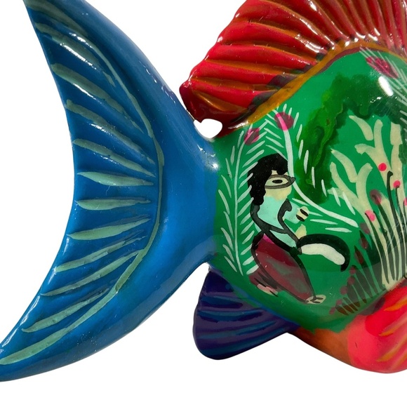 Colorful Mexican Folk Art Hand Painted Ceramic Fish Figurine 7” x 5” - Picture 9 of 12